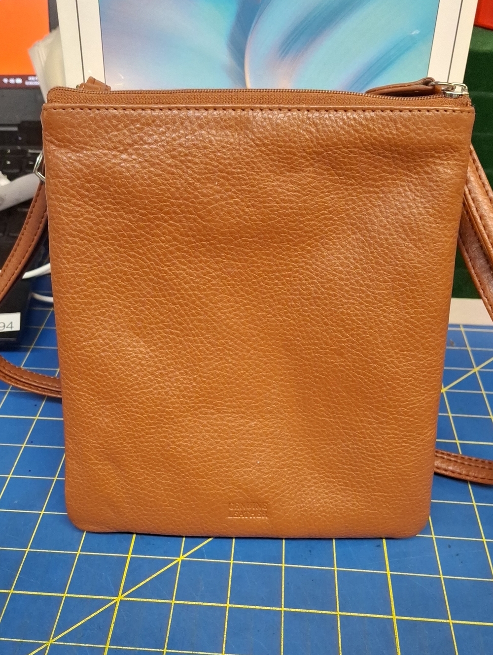 Giani Bernini Triple-Zip Pebble Leather Dasher Crossbody Cognac NWOT - Picture 3 of 13